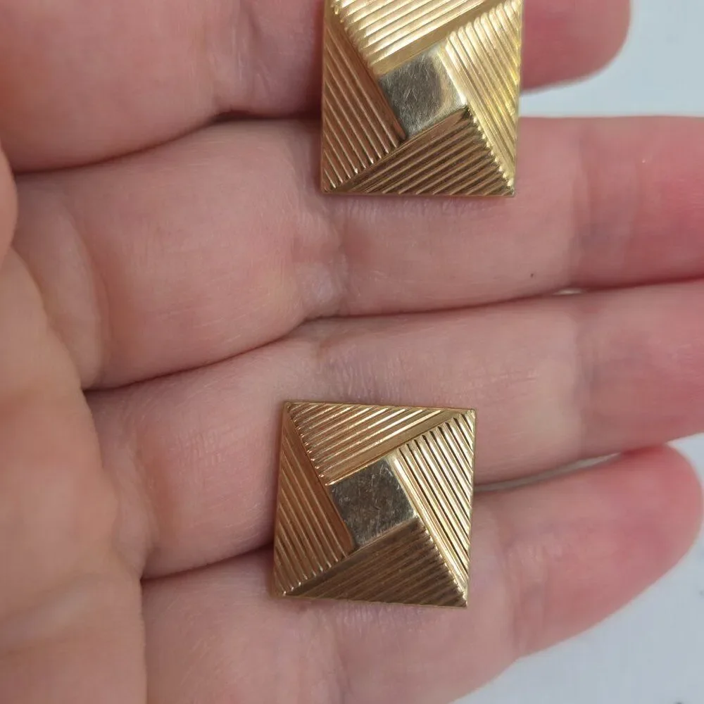 Hickok Cufflinks Gold Tone Geometric Square Stripe Vintage MCM Art Deco Look